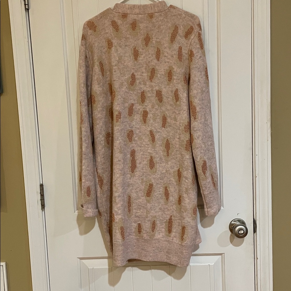Mystree Women's blush w/rose gold metallic threading Cardigan Sweater NWT medium - Picture 7 of 8